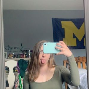 Meet your Posher, Hailey